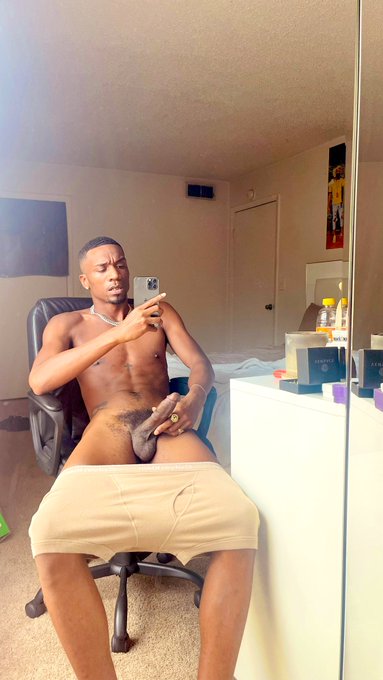 1 pic. Fuck on me 
https://t.co/edBv4FCu2H https://t.co/ptRIgF1Zga