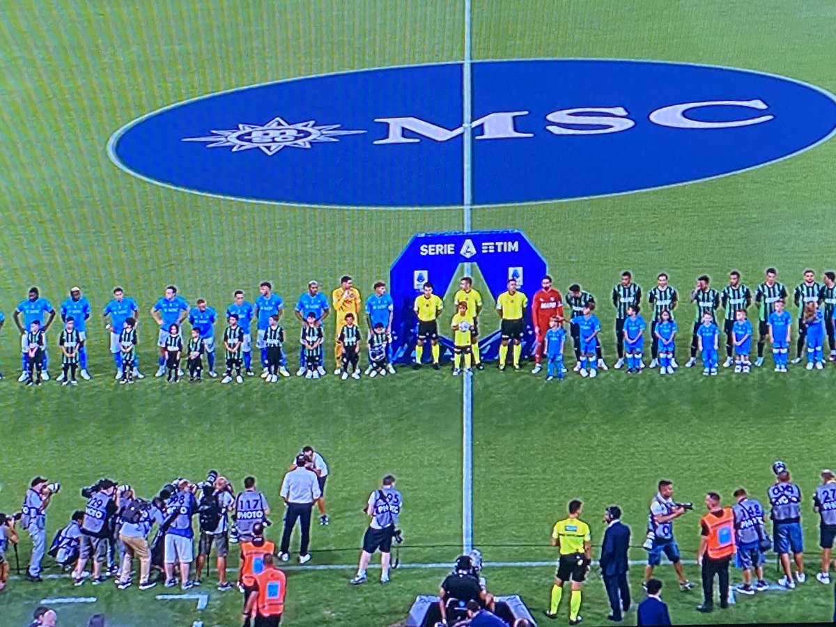 Mr__Iozzo's tweet photo. Si incomincia da dove abbiamo lasciato 🤞🏻💙 #ForzaNapoliSempre #napolisassuolo https://t.co/av696BeqOn