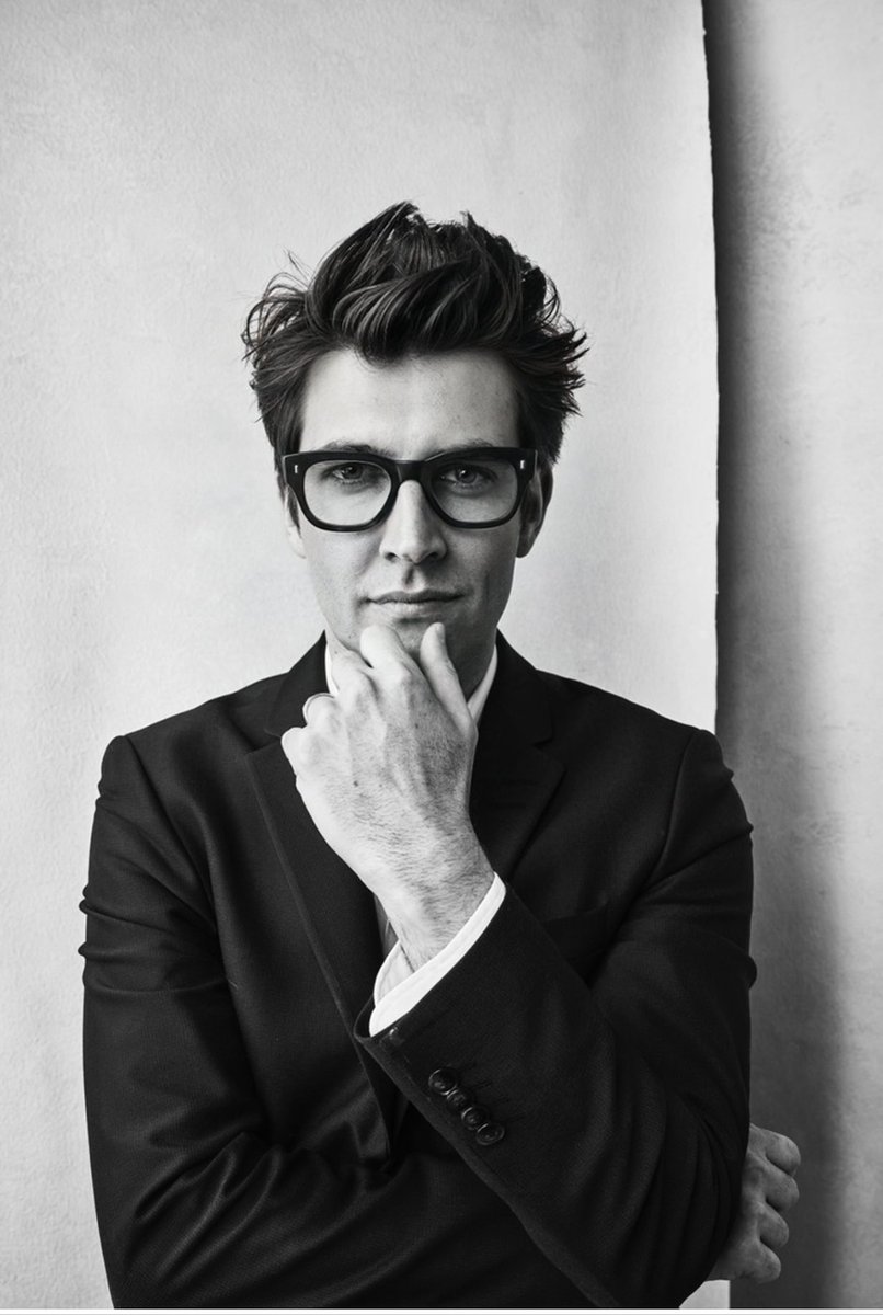 We grabbed 10 min w/<a href="/TheAcademy/">The Academy</a> award-winning director <a href="/GNattiv/">Guy Nattiv</a> to talk about #GoldaMovie  &amp; why it's "about a woman, not a war." #GoldaMeir <a href="/EstherK/">EstherK</a> &amp; <a href="/ebenmoche/">Erin Ben-Moche</a>'s interview:  thebagelreport.libsyn.com 
More about the film: goldafilm.com
#goldasummer
#itstimeforGolda