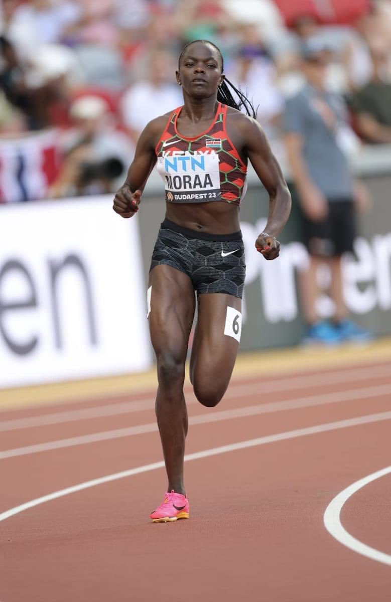 The Golden Moraa! 

800m Gold it is! Congratulations to the Dancing Athlete. 

Mwanyagetinge is happy! Proud of you 👏🏽
