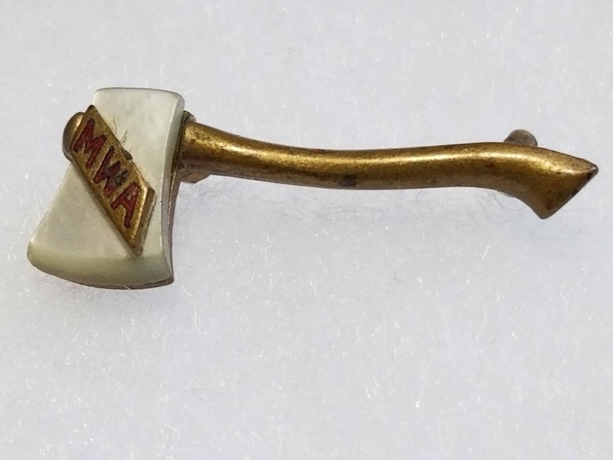 TeriE's tweet photo. COOL #Antique #turnofthecentury Vintage Modern Woodmen of America #Fraternal Hatchet Pin #Axe #FraternalOrganization #ModernWoodmenofAmerica #MWA #vintage #tackpin #Fratpin #brooch #lapelpin #collectible #brasspin #antiques #rare #HTF #brass https://t.co/TyU0sBibmq #eBay  @eBay https://t.co/eIcieSGCTK