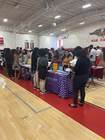 Our students enjoyed being guests <a href="/WoodwardAcademy/">Woodward Academy</a> College Fair today! Thank you for inviting the Hornets!❤️
