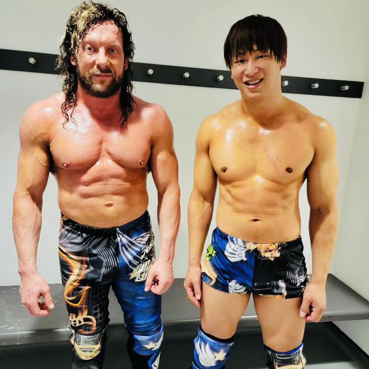 haoming_mask's tweet photo. #GOLDENLOVERS #kennyomega #kotaibushi #haoming #aewallin 
#ゴールデンラヴァーズ #ケニーオメガ
#飯伏幸太  #ハオミン　#AEW https://t.co/zVSDBqUZor
