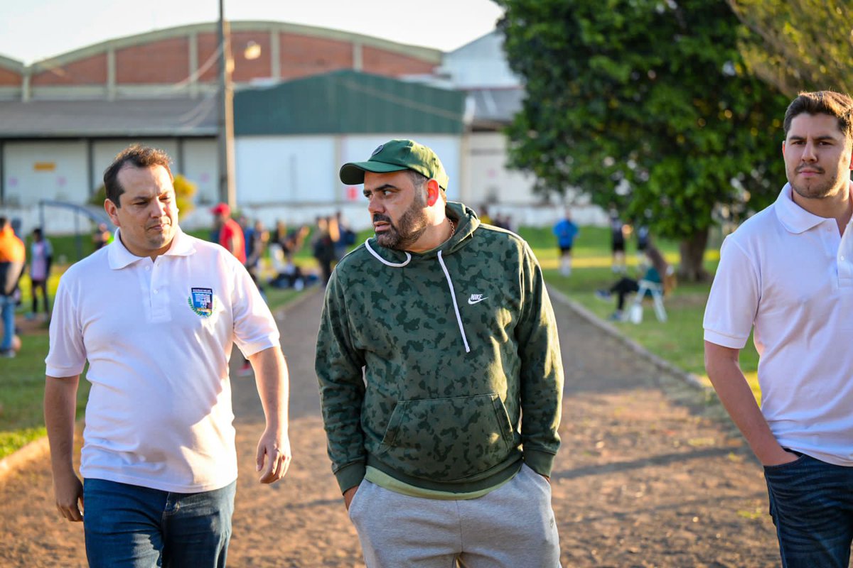 exacasjoficial's tweet image. Desde #ElMejorExaDelPaís agradecemos la presencia del querido @tigre7ramirez Ministro de la @sndpy y de sus principales colaboradores.

¡Te esperamos pronto César, El Exa Apostólico es tu casa!

- César Ramírez Caje, ex alumno de la promoción 1994-