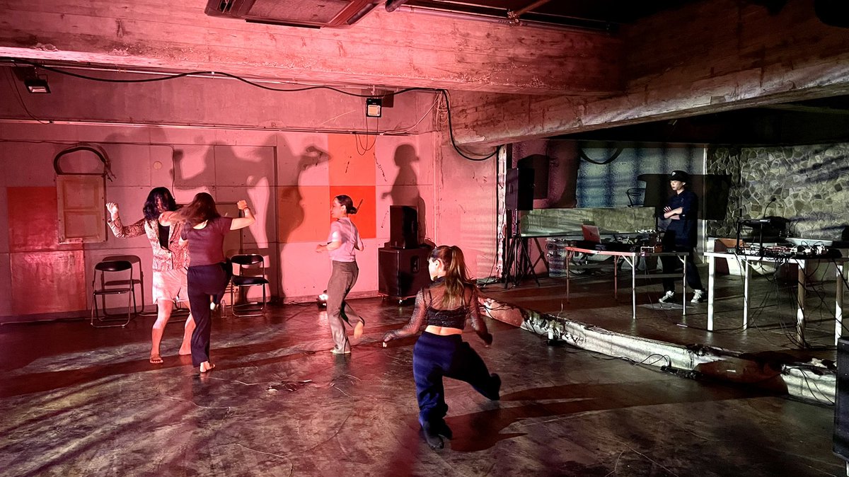 saint_peach's tweet image. 一昨日・昨日の2夜
北千住 #BUoY にて開催の
 .Subgracialへご来場の皆様
ありがとうございました

音楽・映像・ダンスのコラボ
刺激的な時間となりました

関係者の皆様にもお礼申し上げます

#Subsecond
#PlaTEdgE 
#ウチキカク