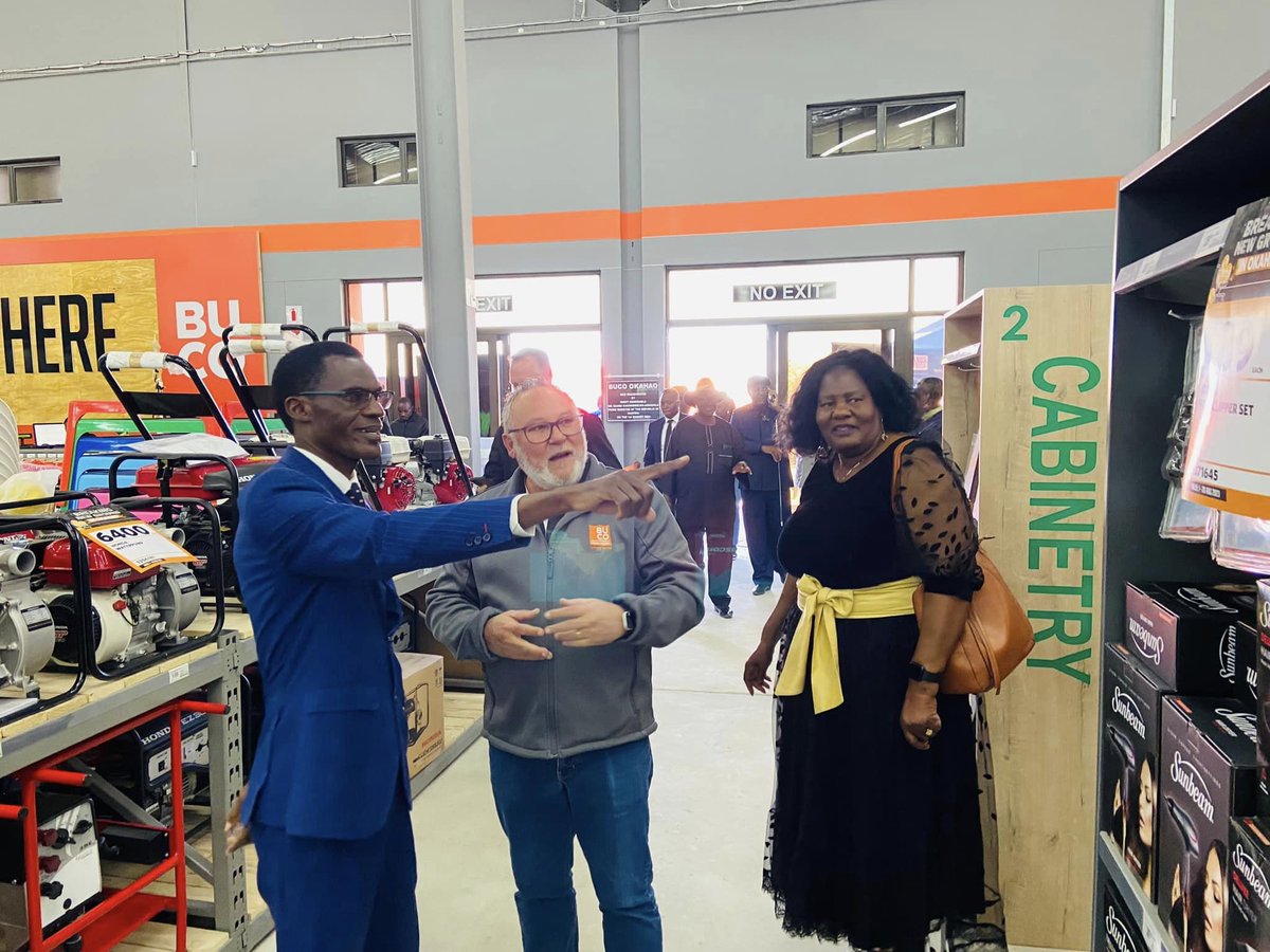 date_africa's tweet photo. 🇳🇦Namibia : welcoming BUCO HARDWARE-BUILDWARE to the Okahao Town.

 The Store is located in Erastus Shikongo Shapumba Street adjacent to the ENGEN SERVICE STATION.
The BUCO Okahao branch was officially inaugurated by the Right Hon.  

#utdainfo #utdanamibia https://t.co/ak6cyKCODa