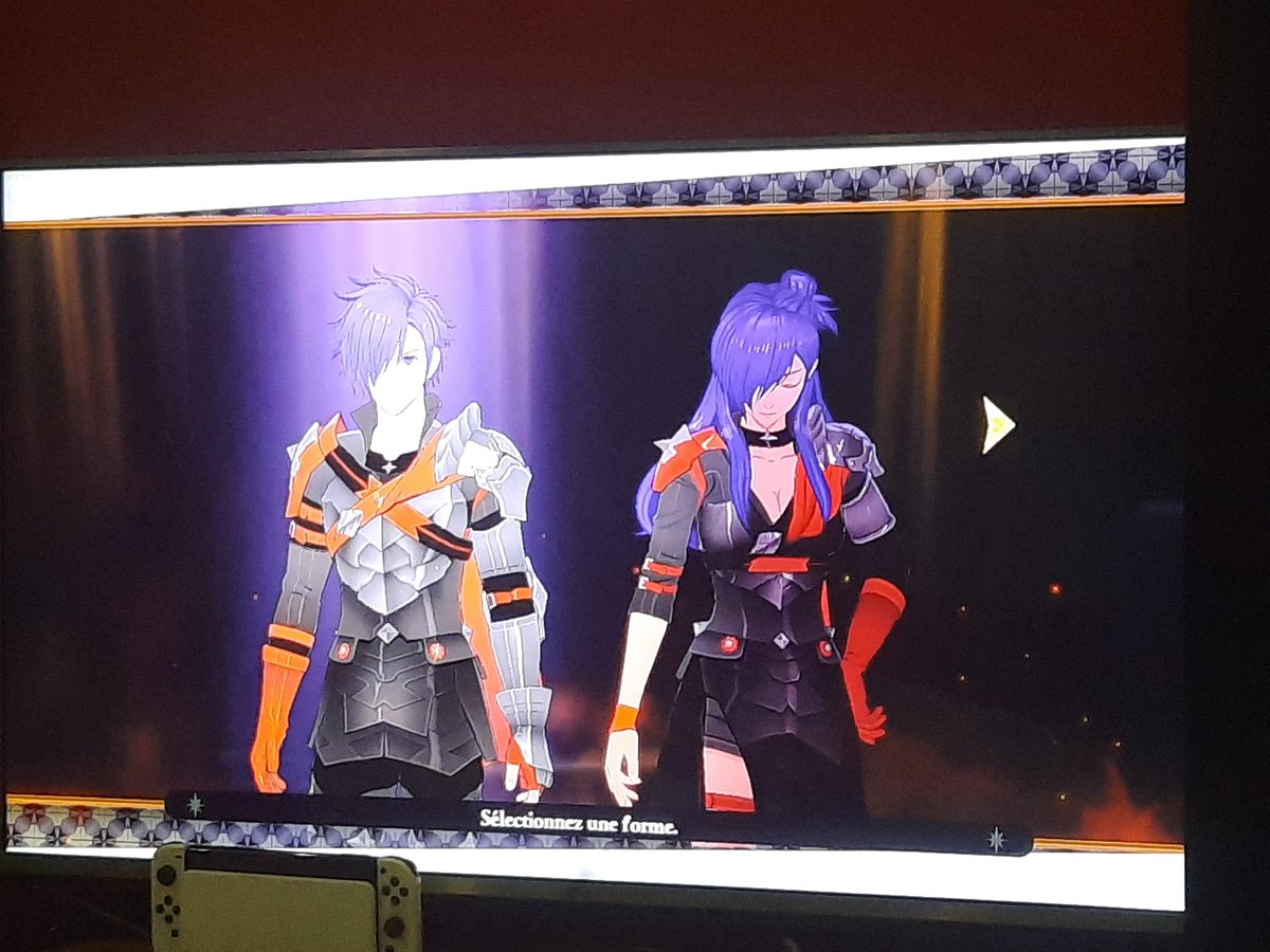 Même si j'aime pas le design je vais prendre le mec pour pecho edelgard #renfireemblem