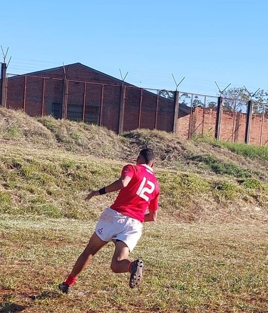 DuttoManuel's tweet photo. La participación de #LosToros frente a los 6 equipos que juegan el torneo oficial, es un derecho ganado a fuerza de constancia, esfuerzo y responsabilidad ¡Un claro ejemplo que a través del deporte se logran grandes cambios! 💪🏻

@herrerayflia
@mgmisiones
@arielmarinoni https://t.co/QlW79DGzIB