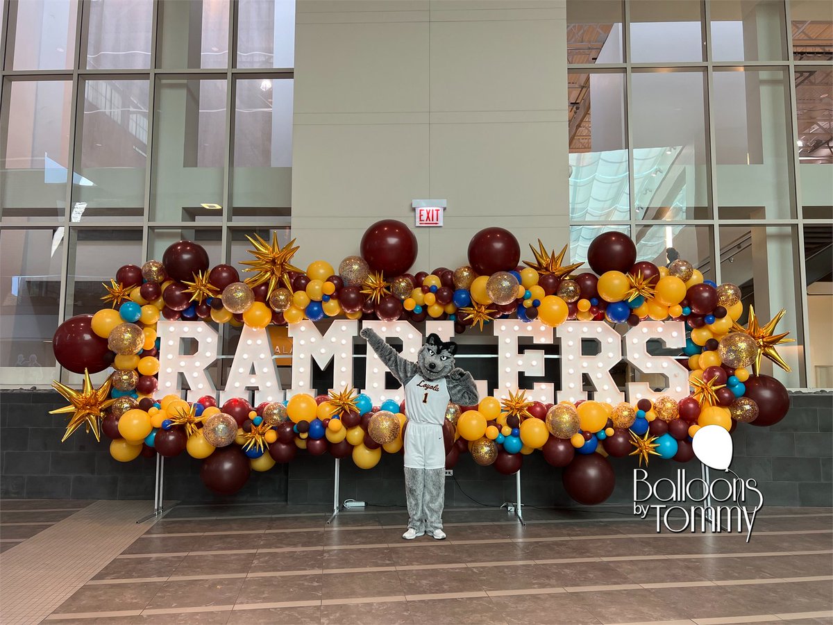 Loyola Ramblers welcoming students back to campus with flair!

#loyola #LoyolaRamblers #welcomeweek #organicballoons