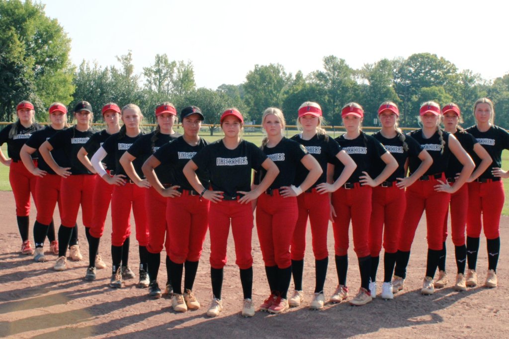 JasleneBelden's tweet image. Thank you @BSherSB for spending your Sunday with us! "Great teams are led by players!" I'm so happy to be a part of this amazing group of girls. So excited for this fall season.

#FCFF #firecrackersAL2026 @firecrackers26