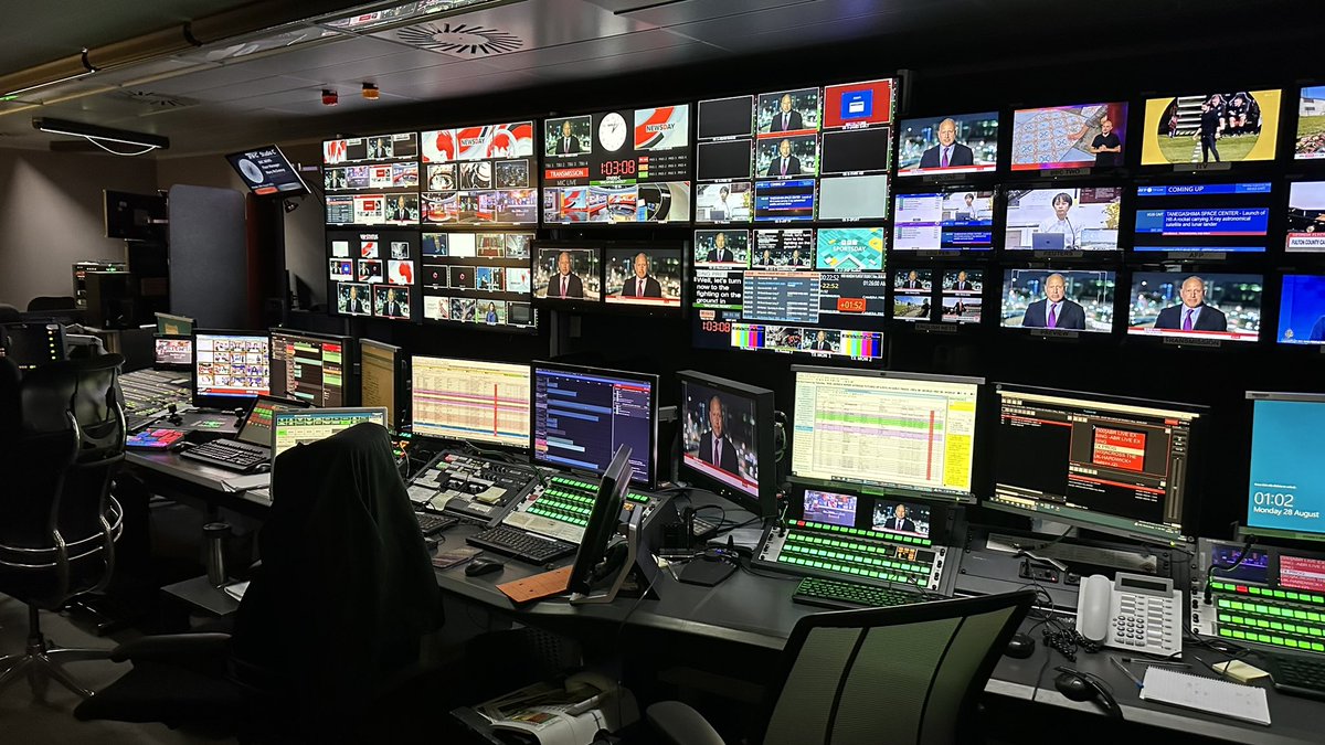 #NightShiftThoughts .. 01:00 and just think, in years gone by this room would have been full of staff .. now it’s just me +1 and a powerful computer automation system
#BehindTheScenes