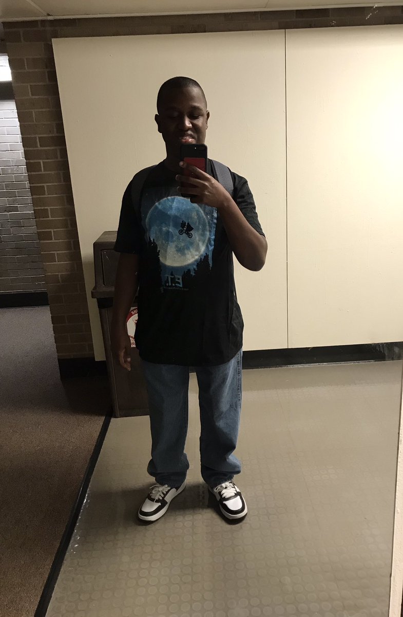 ErnestQAddison's tweet photo. #WhosWhoatUH
Ernest
Second-year master student
Human Resource Development
Morehouse College Alumnus
New Orleans, LA
#morehouseman #uh24 https://t.co/GTOnUyiSdr