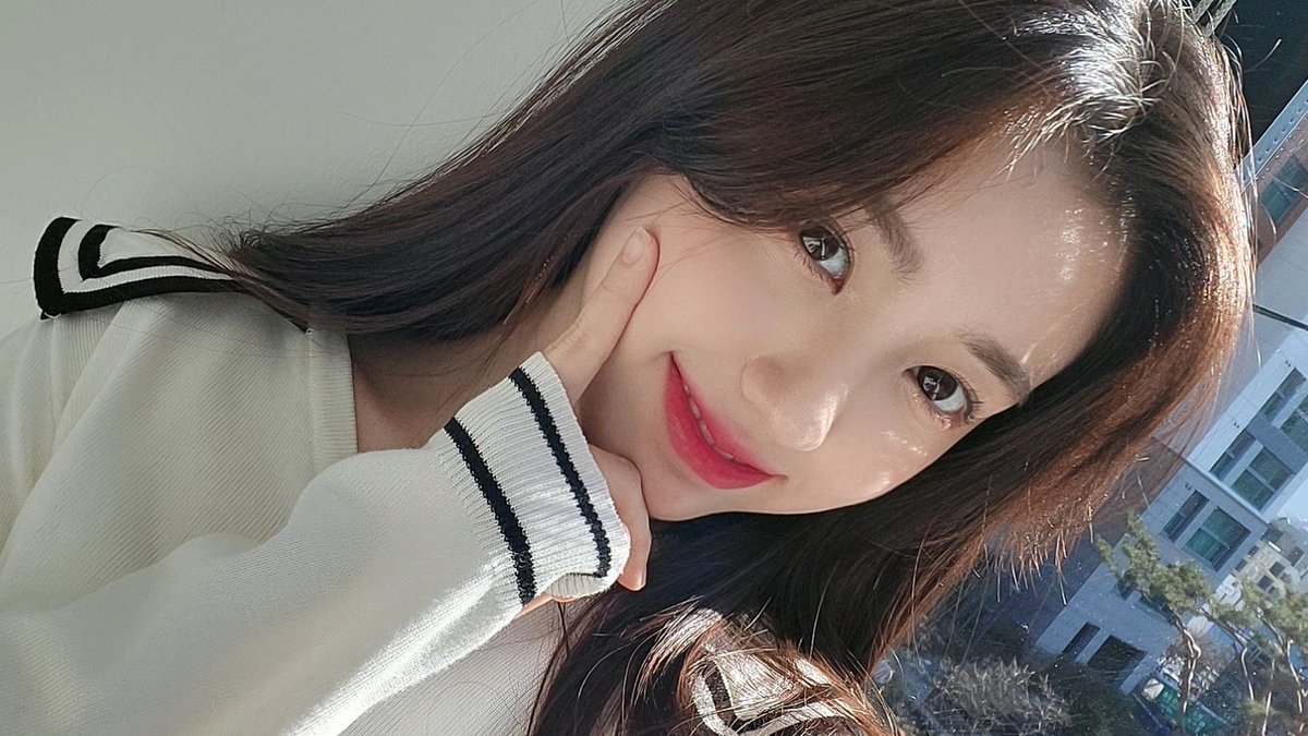 utopicfiles's tweet photo. 𝙼e han dicho #ようこそ·𝒞aɼảt𓈒࣪La𝚗𝚍 y yo como buena servidora corrí a ser parte de un nuevo #27·08𓈒࣪𖥔࣪ⅅ𝟚 ♡ y obvio que también iba a traer mi exclusive merch of this babies así me noten, como por ejemplo un traje escondido de Bob esponja.

𝚋o𝓌𝕝༑ng g𝕚rł ★🪻𝙼iwakō https://t.co/xlt8wSLoV8
