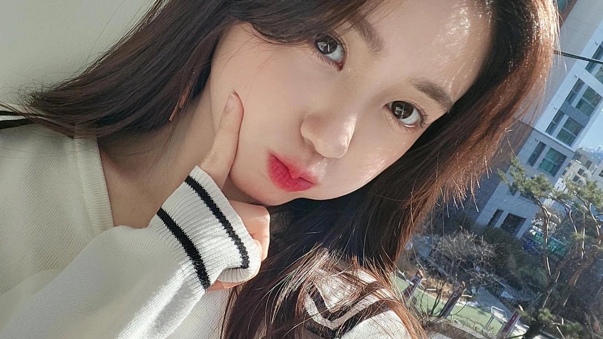 utopicfiles's tweet photo. 𝙼e han dicho #ようこそ·𝒞aɼảt𓈒࣪La𝚗𝚍 y yo como buena servidora corrí a ser parte de un nuevo #27·08𓈒࣪𖥔࣪ⅅ𝟚 ♡ y obvio que también iba a traer mi exclusive merch of this babies así me noten, como por ejemplo un traje escondido de Bob esponja.

𝚋o𝓌𝕝༑ng g𝕚rł ★🪻𝙼iwakō https://t.co/xlt8wSLoV8