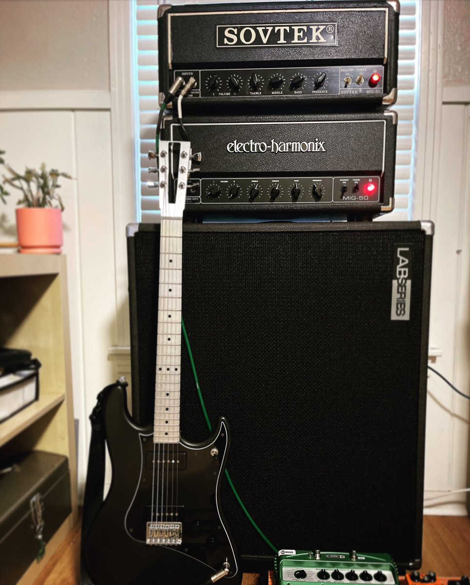 rickyshicky's tweet image. Sorry for all the heat Texas, it was coming off my guitar rig this whole time. #sovtek #ehx #mig50 #labseries #electricalguitarcompany @JoeGorgeousTX