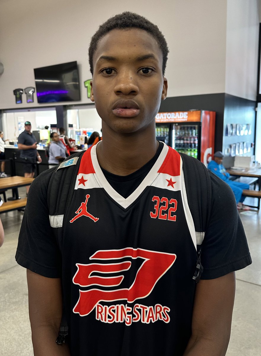 The two best defenders I saw in the 2026 division of @CP3RisingStars were 6-7 Elhadji Diallo (NC) and 6-3 Jordan Smith (VA)

Toughness and versatility.