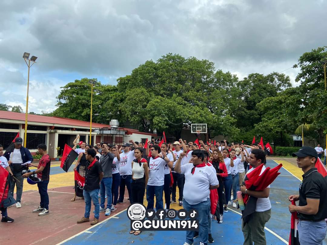 CUUN UNAN-León inauguró en el internado Silvio Mayorga, el Salón de estudios que lleva el nombre de nuestro Héroe y Mártir, fundador de nuestro Frente Sandinista de Liberación Nacional, y estudiante destacado en nuestra universidad, comandante Silvio Mayorga.

 #CUUN1914