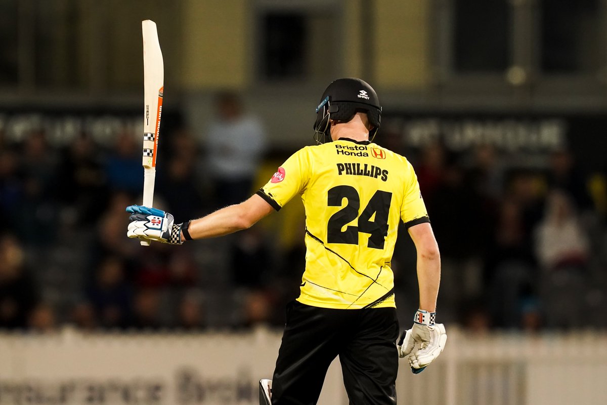 Gloscricket's tweet photo. Joe Phillips outscores Glenn Phillips 🤝

That's up there as one of the best T20 knocks in Bristol by any Phillips in recent times 🥊

He finishes on 71* against a top @BLACKCAPS bowling attack 👏

#GoGlos 💛🖤 https://t.co/ctTqa5Uvu0