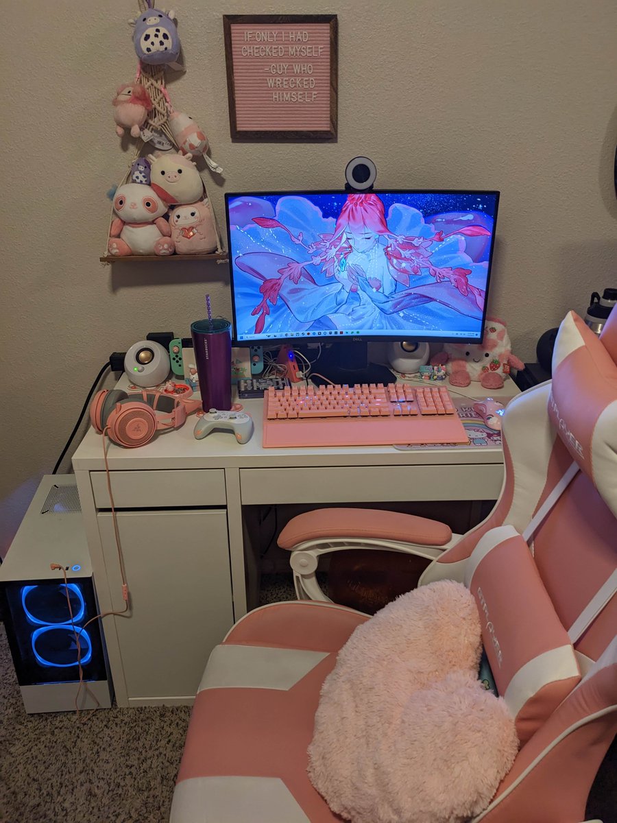 lilkiwicat's tweet image. Most recent picture of my set up 🩷 *need to take a new picture, I added a new monitor
-
-
#pinkpcsetup #pinkpcgaming #pcsetup #razerquartz #razerstreamer #twitchaffiliate #twitch