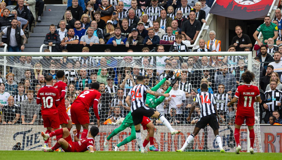 LFC tweet picture