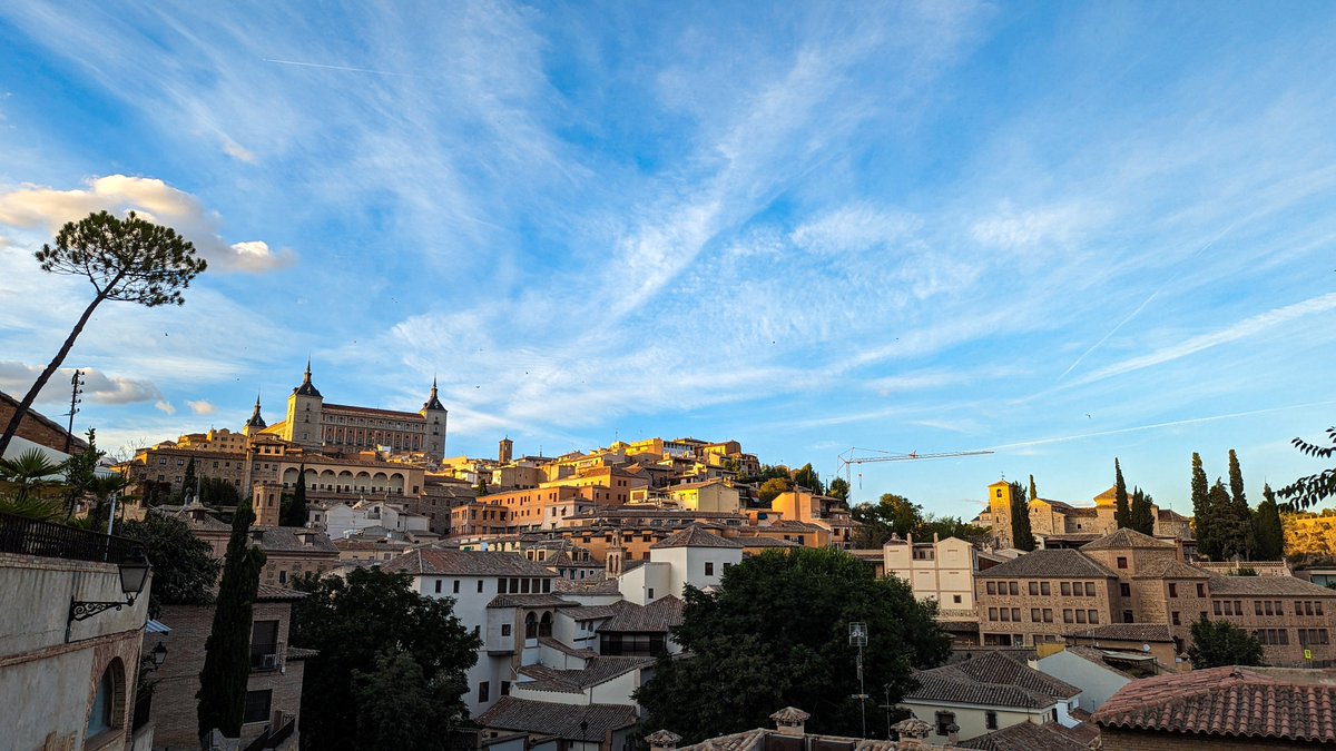 MemesToledo's tweet photo. Toledo esta tarde estaba a otro nivel ✨ 🔝 https://t.co/bVPaacAh1h