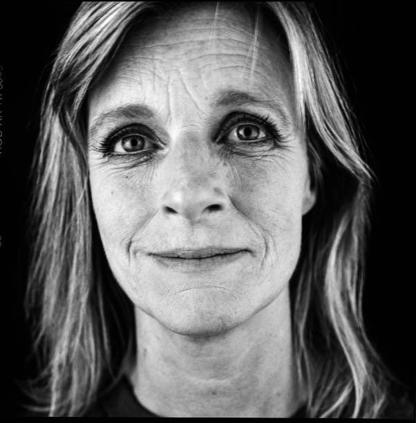 dailyeastman's tweet photo. linda mccartney photographed by steve pyke in london, 1993. https://t.co/qxmX4D7c2y