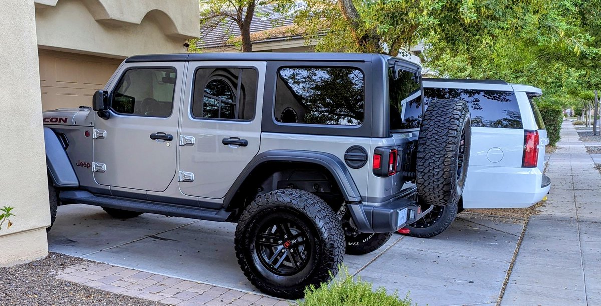 Added a Milfy whip to keep my mom whip company 🥵😍