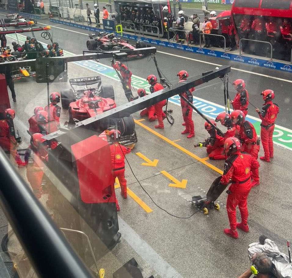 ManciniAntoine's tweet photo. On va jouer au jeu des 4 erreurs... vous avez 3 secondes 
#F1 #DutchGP https://t.co/wvYnpTQx5W