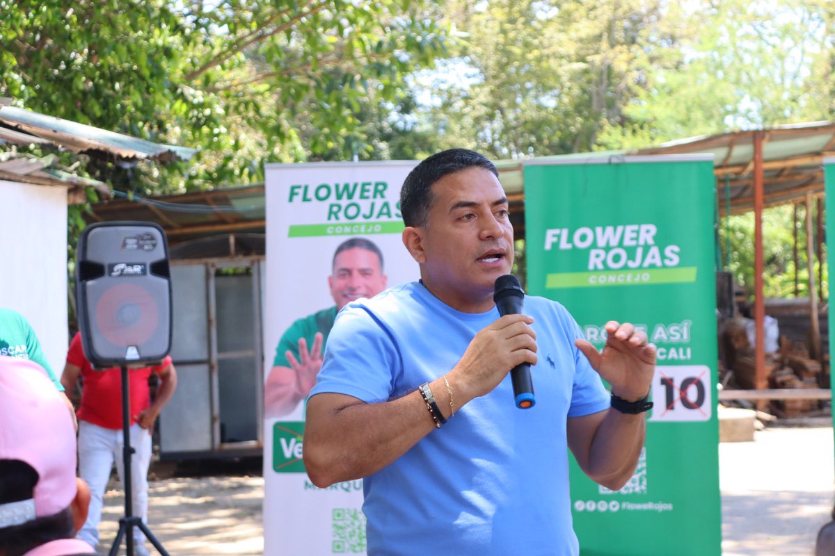 flowerojas_'s tweet photo. El Grupo RIE, compartió con nosotros esas propuestas para el mejoramiento integral de las vidas de cientos de caleños y caleñas, la conclusión no puede dejar por fuera la unión entre todos los sectores que le camellamos a lo social, lo Comunitario y la defensa de la vida 💚🌻💪🏼 https://t.co/oD4gsfEdpZ