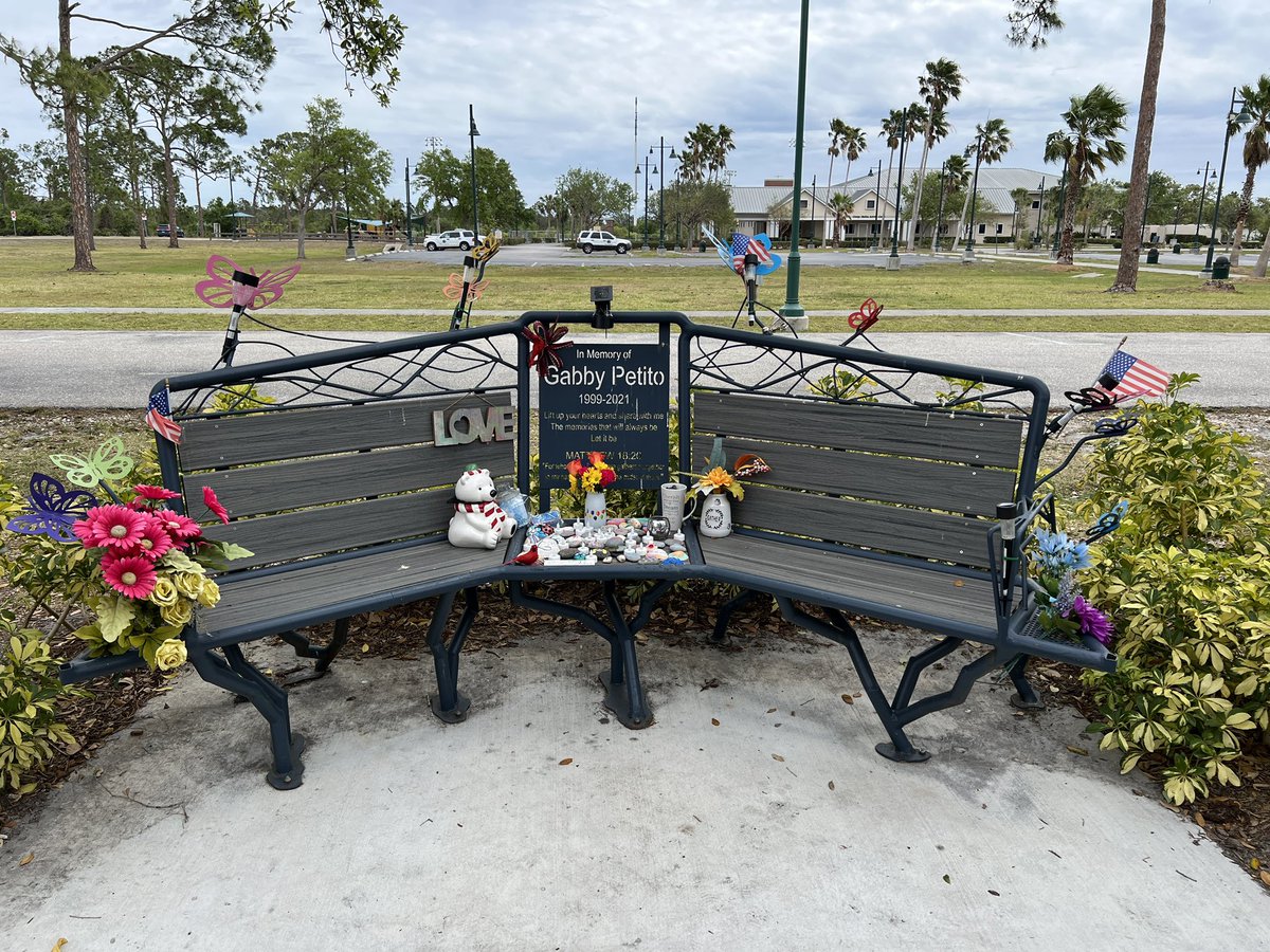 Tonight after dusk join us by shining a light, candle, etc. in honor of breaking the silence and shedding light on the reality of domestic abuse
Share a photo/video of your light, and tag it with #thelightremains if you are honoring a loved one, please share their name and pic