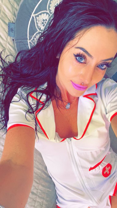 Going online now 💋 https://t.co/FlQBXz2c0M<a href="/tag/onmfc"class="tags"><span>#onmfc</span></a>