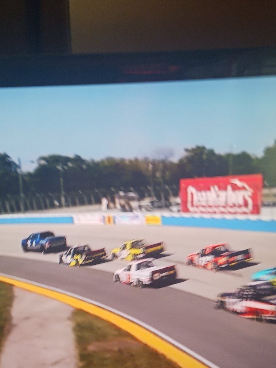 kitcon2332's tweet image. #CleanHarbors175