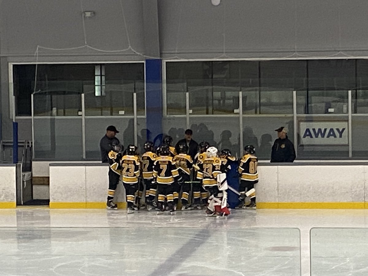 RAHA06877's tweet photo. The unofficial end of summer is here, with our Squirt AAs giving it their all in their first tournament of the season at the @EJEPLhockey showcase in PA.

Go Lions! 🦁 #ridgefieldlions #lionshockey🏒 #youthhockey #hockeylife #thepridestickstogether https://t.co/KgPBemqLS1