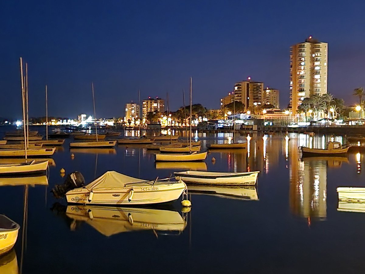 suzanne_ryan's tweet image. Lovely evening stroll by the water #SanJavier #España #MoonGazing