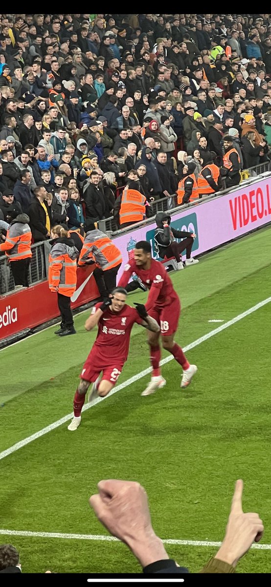 Screaming at the telly to get him on to get someone running in behind. Well done lad <a href="/Darwinn99/">Darwin Núñez</a> <a href="/LFC/">Liverpool FC</a>