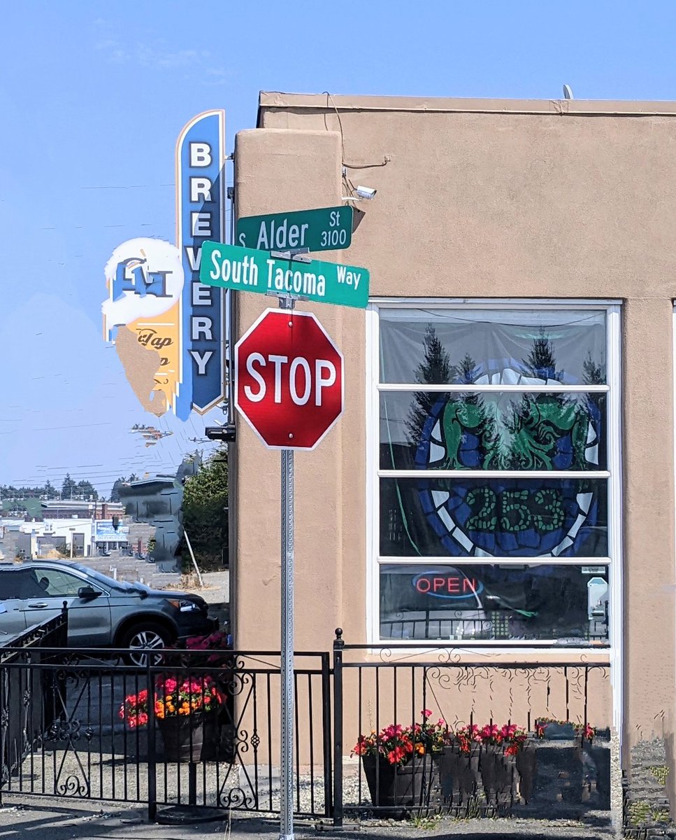 253Defiance's tweet photo. Stop in to Gig Harbor Brewing Co on the corner of Alder & S. Tacoma Way
#SoundersMatchday #253Family https://t.co/kc1UT3sxz1