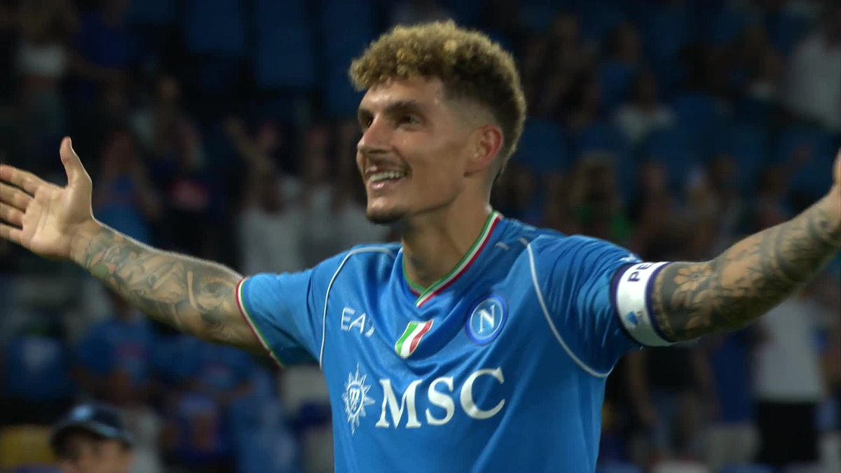 peppemanzo's tweet photo. È evidente che il #Napoli non sia tra le favorite per lo scudetto #NapoliSassuolo #ForzaNapoliSempre #difficileripetersi #tuttoperlei https://t.co/Ydz0vIi0J8