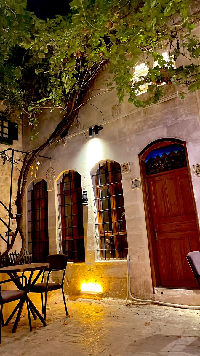 znr63's tweet photo. Mekan @beirutoffical https://t.co/hwbLx57k9x