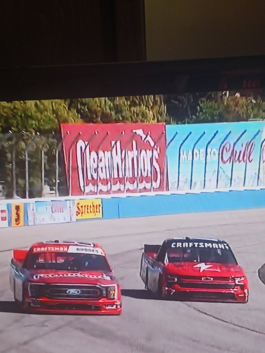 pamslam23's tweet image. #CleanHarbors175