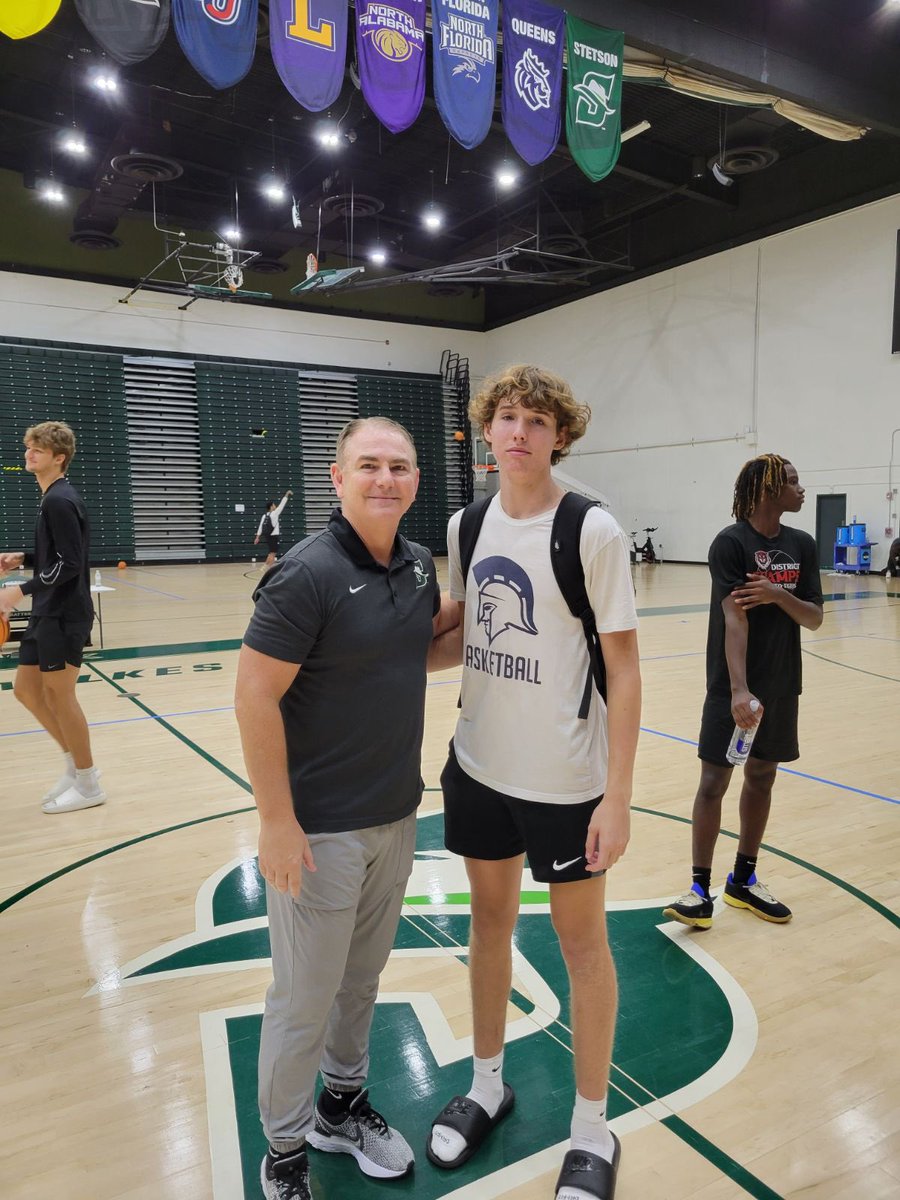 Dylan Reach tweet media