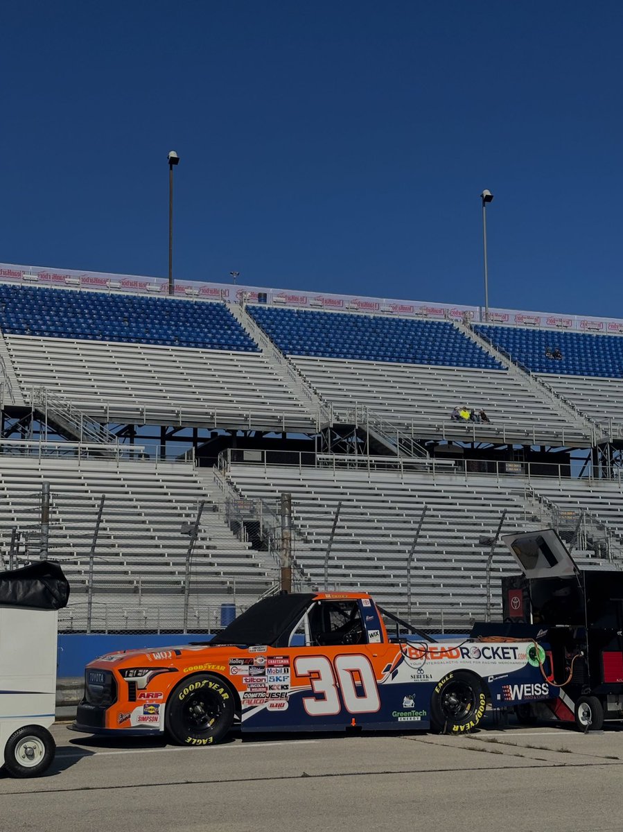 bradperezracing's tweet image. Stage 1 is complete @bradxperez is P35 🍞🚀

#CleanHarbors175 | @OnPMotorsports