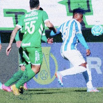PauloBranchi's tweet photo. que tiraram tudo que apareceu na área. Segue dura a luta dos dois para se afastar da zona da “confusão”. #avai #chape #empate #Douglas #Alancosta https://t.co/YApAwrMVEq