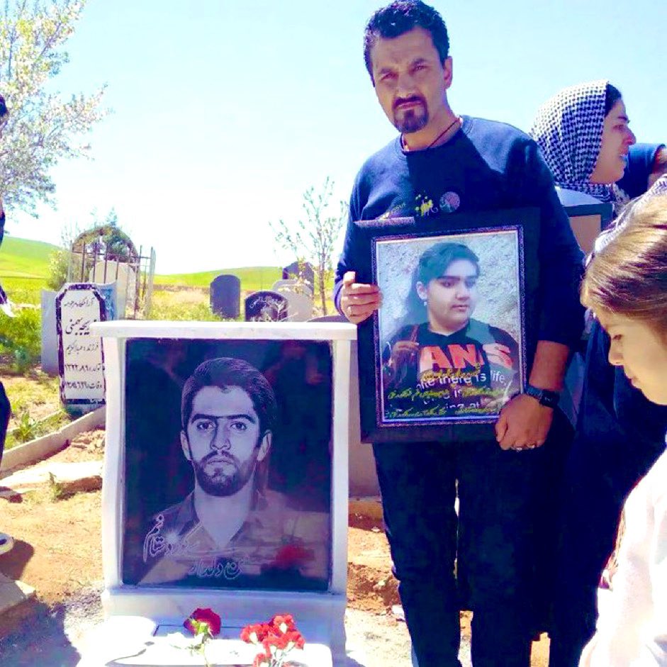 ⭕️#HashemSaedi was arrested in June 2023 after visiting the grave of his 16-year-old daughter, Sarina, who was tragically killed in Oct 2022. 
He is sentenced to 6 and a half months in prison and 40 lashes without being able to defend himself. 
His only crime is visiting his