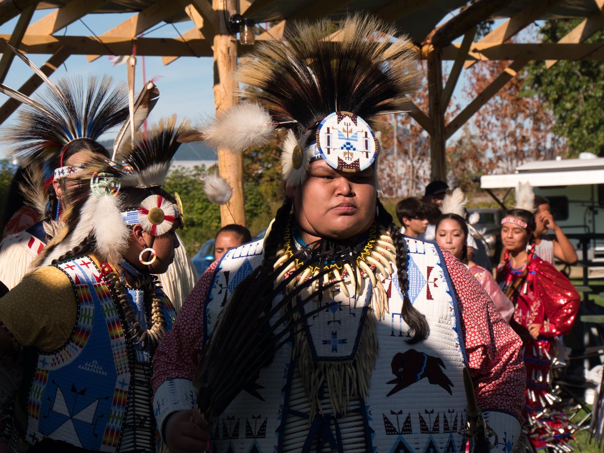OrcaCoveMedia's tweet image. Our beautiful dancers on set of #SweetSummerPowWow💛

Pictured: Daphne Sampson in Woven Hat, Josh RunningBear, Chelsey Gray, Aaliyah Sampson, Kaiea Wilson-James, Kiri Green, Samantha Ceron, Victoria Vasquez-Abbott, Justine Underwood.

Images by Gavin Andrews.