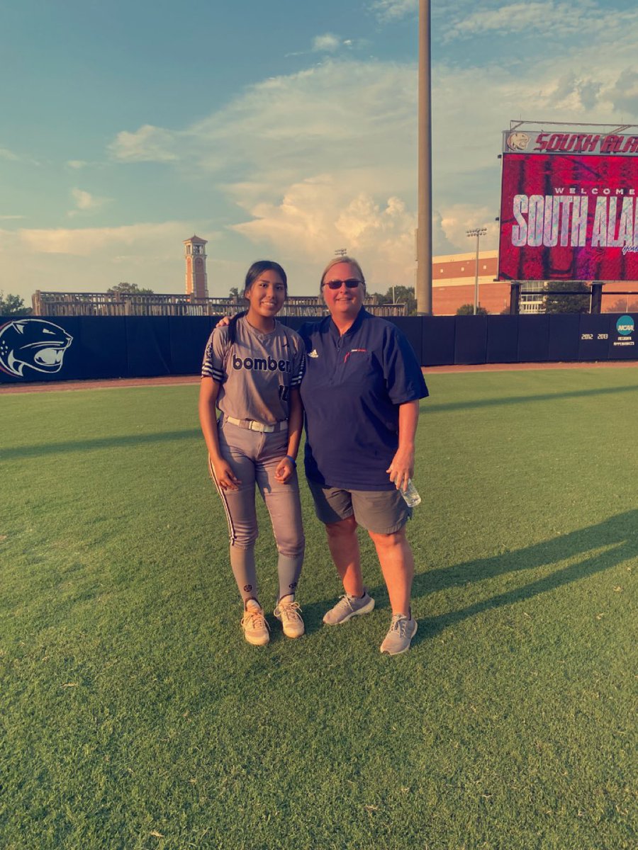MileyThomas22's tweet photo. Thank you @SouthAlabamaSB @BclarkUSA for an amazing camp yesterday, can't wait for another one. The campus was beautiful.
@TKNIGHT11 https://t.co/Dp8Z3wg3iI