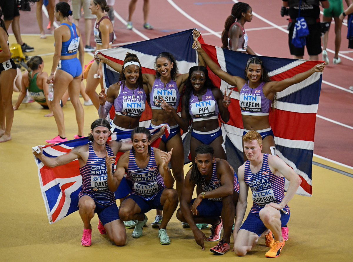 TeamGB's tweet photo. 🥇🥇🥈🥈🥈🥉🥉🥉🥉🥉

@BritAthletics’ best performance in 30 years! 

#WorldAthleticsChamps, you have been INCREDIBLE 🙌 https://t.co/HRmirzZb3L