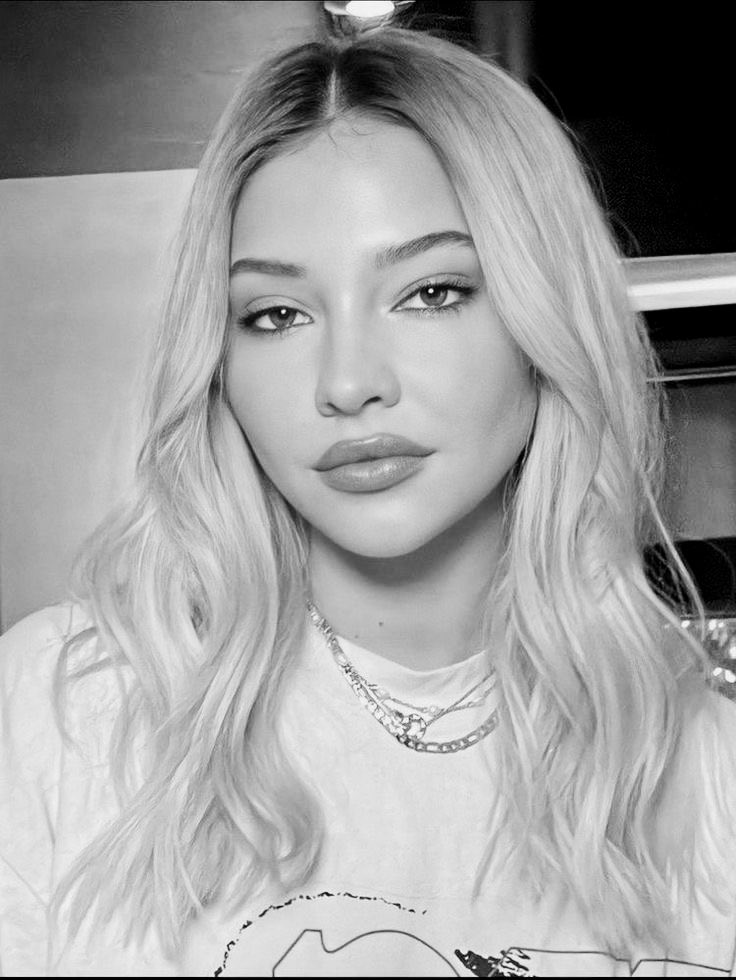 FAlRYWlNGS's tweet photo. Yeah, said pop make money, now you try, bitch
You could use a revamp with a new vibe, sis.. https://t.co/mfMlq2N92B