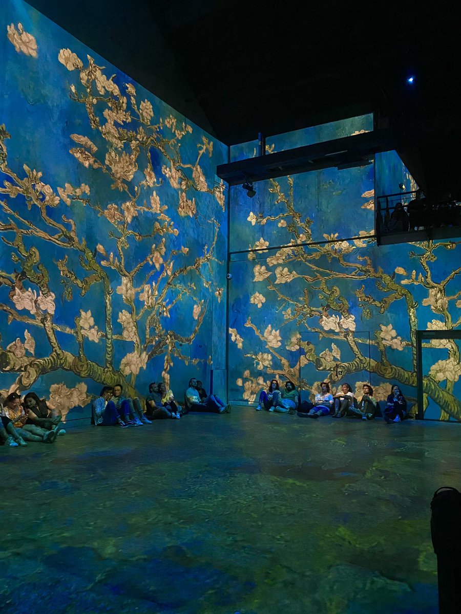 marthe_moreau's tweet photo. Van Gogh exhibition date 🌙 https://t.co/wLtC3rzpta