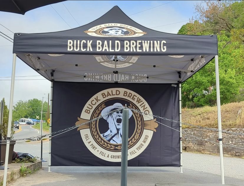 SkeltonKey1's tweet photo. Can’t wait to get back to @buckbaldbrewing on Friday September 1 from 4/7Pm it’s Labor Day weekend and we’re celebrating there 5th anniversary live music weekend 🤘🏼🎶🍺🍺#SkeltonKey1 #BuckBaldBrewing #Copperhill #liveandlocalmusic https://t.co/QMZpEhpr99