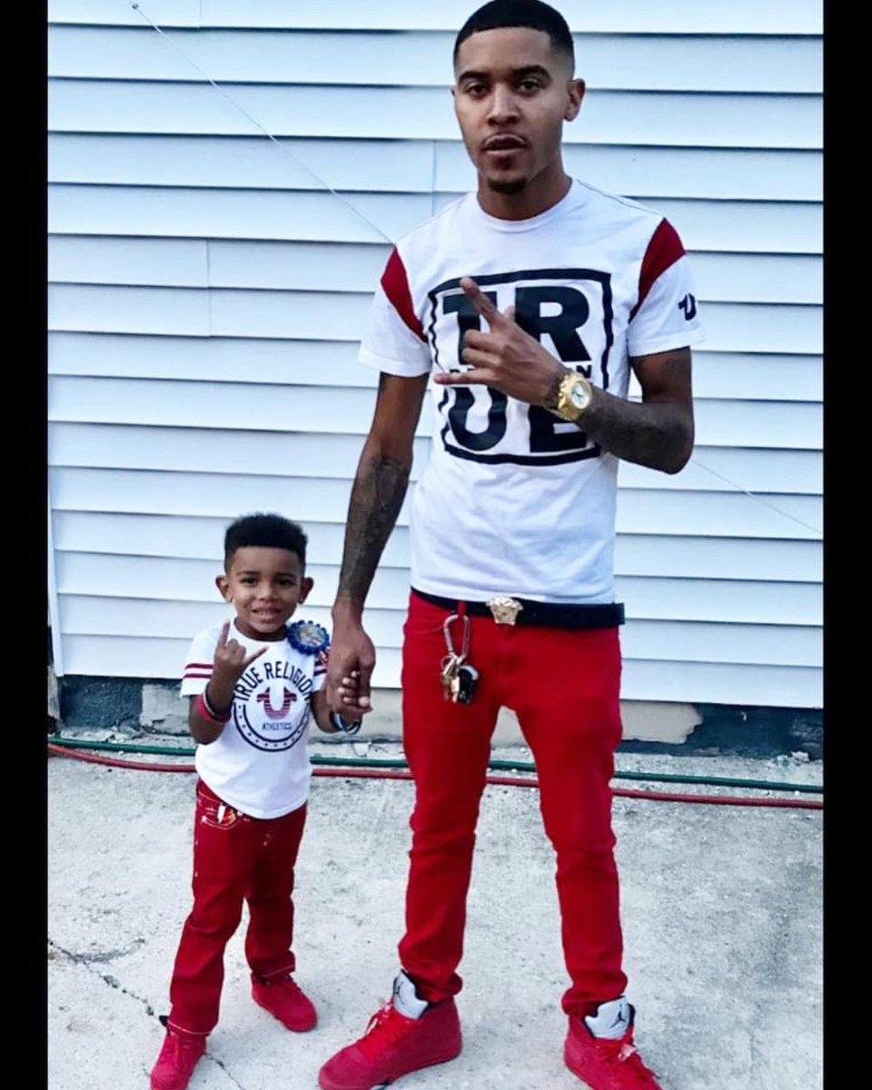 jay88820526's tweet photo. HAPPY GDAY TO MY MF SONNNNNN💫🔥🤞🏽🖤My Bestfriend No Matter What He Going Be By My Side‼️This The First Bday Im Not With Him And I Know He Probably Sad Cus He Wont Respond To Me Im Rey Cry Fr But We Was Lit AF In The Islands Last Week For His Bday So He Know Wassup💪🏽Love You Son https://t.co/WstUtA4tL7